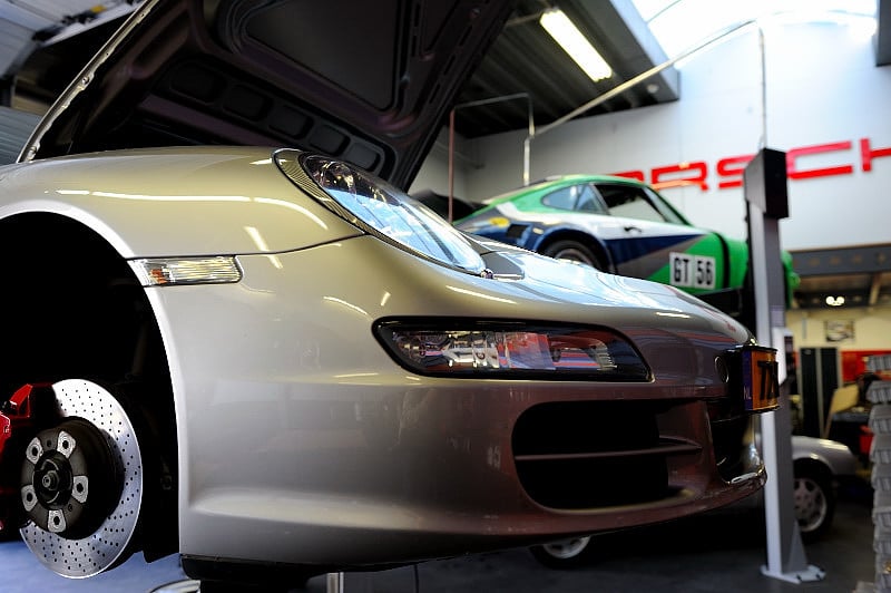 Car Service Visser gespecialiseerd in alle Porsche modellen.
