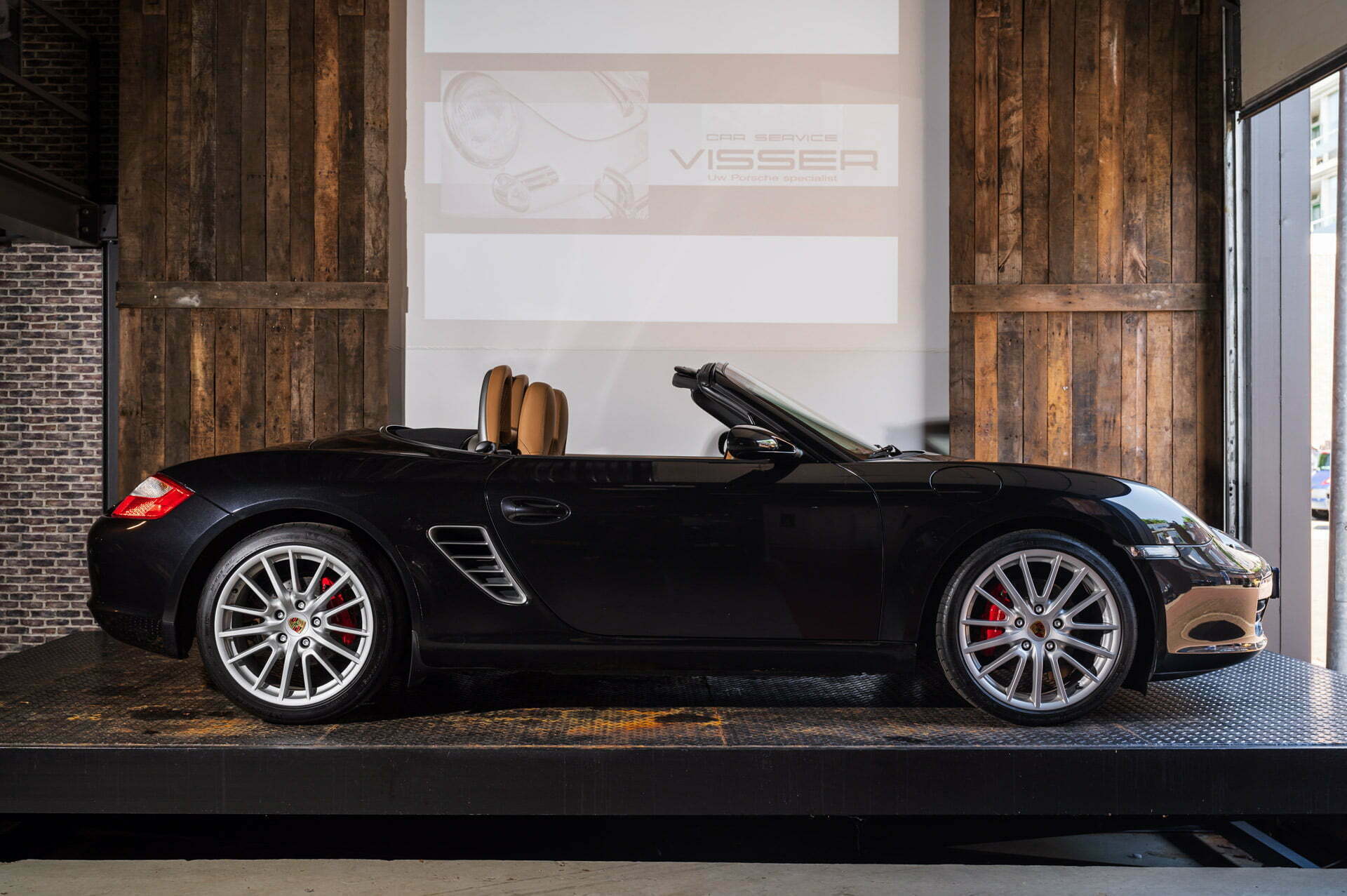 Porsche Boxster S Handschakeld Basaltschwarz metallic Car Service Visser Gespecialiseerd in Porsche Hilversum