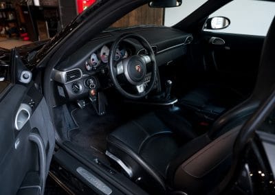 Porsche 997 Carrera S Handgeschakelde Coupe Basaltschwarz metallic Car Service Visser Gespecialiseerd in Hilversum