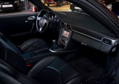 Porsche 997 Carrera S Handgeschakelde Coupe Basaltschwarz metallic Car Service Visser Gespecialiseerd in Hilversum