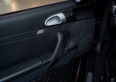 Porsche 997 Carrera S Handgeschakelde Coupe Basaltschwarz metallic Car Service Visser Gespecialiseerd in Hilversum