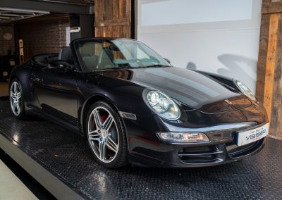 Porsche 997 Carrera 4S Cabriolet Basaltschwarz-metallic Automaat Car Service Visser Gespecialiseerd in Porsche Hilversum