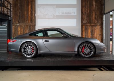 Porsche 997 Carrera S Sealgrau-metallic 2 Porsche 997 Carrera 2S Handgeschakelde coupe Sealgrau-metallic Car Service Visser Gespecialiseerd in Porsche Hilversum