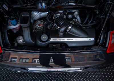 Porsche 997 Carrera 4S Cabriolet Basaltschwarz-metallic gereviseerde motor 14 Porsche 997 Carrera 4S Cabriolet Automaat Basaltscharz-met Car Service Visser Gespecialiseerd in Porsche Hilversum
