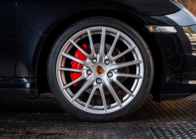 Porsche 997 Carrera 4S Cabriolet Basaltschwarz-metallic gereviseerde motor 5 Porsche 997 Carrera 4S Cabriolet Automaat Basaltscharz-met Car Service Visser Gespecialiseerd in Porsche Hilversum