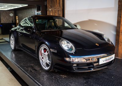 Porsche 997 Carrera 4S Basaltschwarz-metallic NL-auto gereviseerde motor 6 Porsche 997 Carrera 4S Coupe Automaat Basaltschwarz-metallic Car Service Visser Gespecialiseerd in Porsche Hilversum