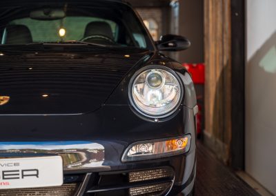 Porsche 997 Carrera 4S Basaltschwarz-metallic NL-auto gereviseerde motor 8 Porsche 997 Carrera 4S Coupe Automaat Basaltschwarz-metallic Car Service Visser Gespecialiseerd in Porsche Hilversum