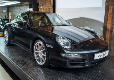 Porsche 997 Carrera 4S Basaltschwarz-metallic 6 Porsche 997 Carrera 4S Handgeschakelde Coupe Basaltschwarz-metallic Car Service Visser Gespecialiseerd in Porsche Hilversum