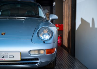 Porsche 993 Carrera Handgeschakelde Cabriolet Polarsilber-metallic Car Service Visser Gespecialiseerd in Porsche Hilversum