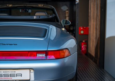 Porsche 993 Carrera Handgeschakelde Cabriolet Polarsilber-metallic Car Service Visser Gespecialiseerd in Porsche Hilversum
