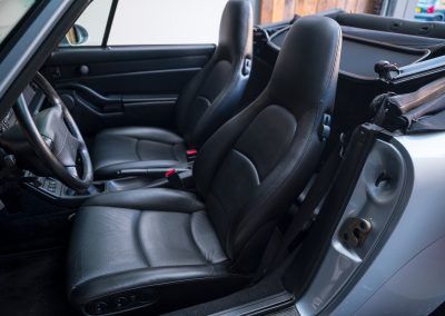 Porsche 993 Carrera Handgeschakelde Cabriolet Polarsilber-metallic Car Service Visser Gespecialiseerd in Porsche Hilversum