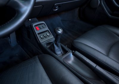 Porsche 993 Carrera Handgeschakelde Cabriolet Polarsilber-metallic Car Service Visser Gespecialiseerd in Porsche Hilversum