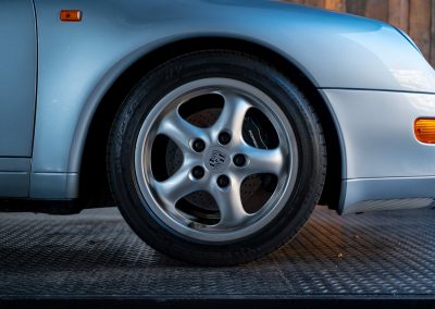 Porsche 993 Carrera Handgeschakelde Cabriolet Polarsilber-metallic Car Service Visser Gespecialiseerd in Porsche Hilversum