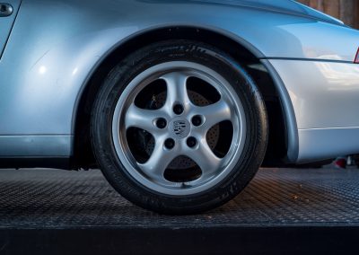 Porsche 993 Carrera Handgeschakelde Cabriolet Polarsilber-metallic Car Service Visser Gespecialiseerd in Porsche Hilversum