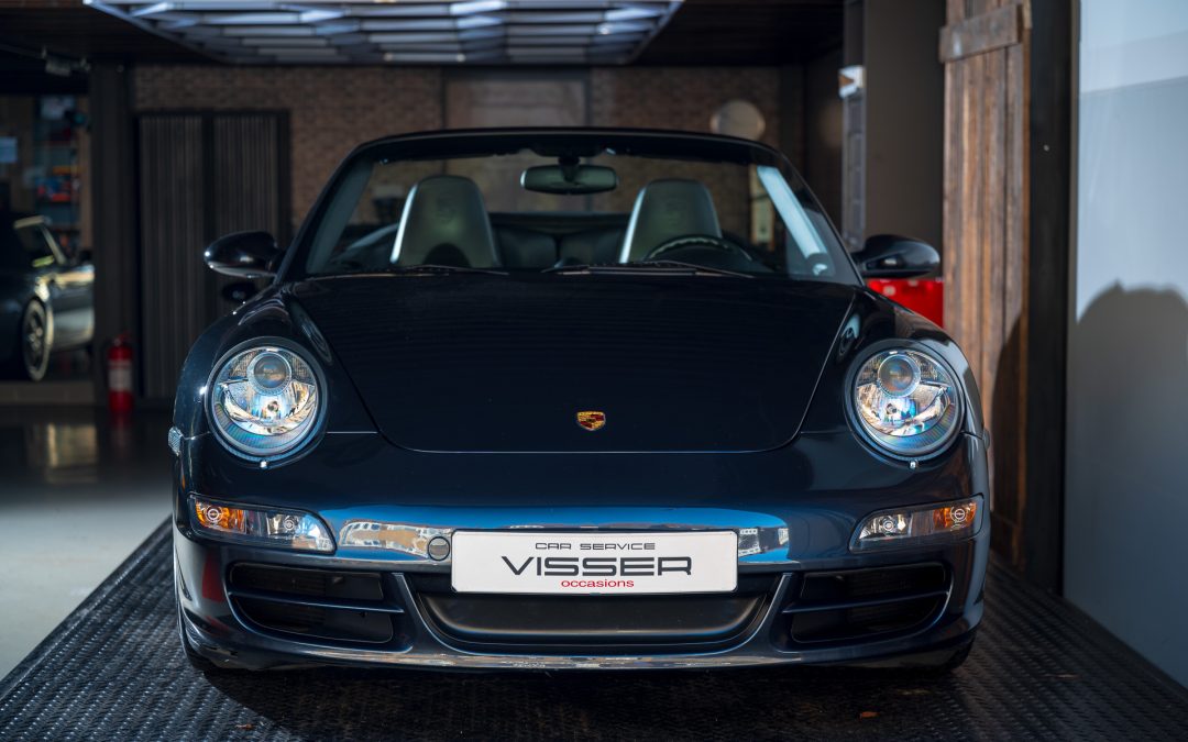 Porsche 997 Carrera S hangeschakelde Cabriolet Atlasgrau-metallic Car Service Visser Gespecialiseerd in Porsche Hilversum