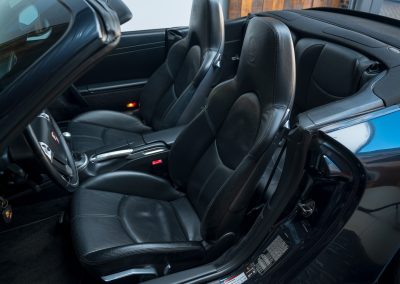 Porsche 997 Carrera S hangeschakelde Cabriolet Atlasgrau-metallic Car Service Visser Gespecialiseerd in Porsche Hilversum