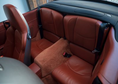 Porsche 997 Carrera S hangeschakelde Cabriolet Basaltschwarz metallic Car Service Visser Gespecialiseerd in Porsche Hilversum