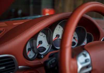 Porsche 997 Carrera S hangeschakelde Cabriolet Basaltschwarz metallic Car Service Visser Gespecialiseerd in Porsche Hilversum