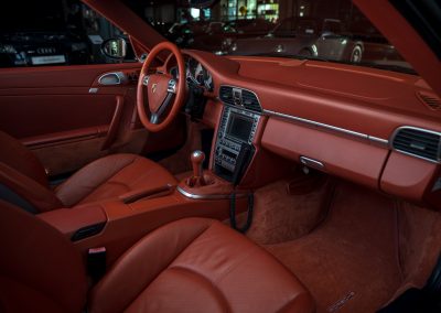 Porsche 997 Carrera S hangeschakelde Cabriolet Basaltschwarz metallic Car Service Visser Gespecialiseerd in Porsche Hilversum