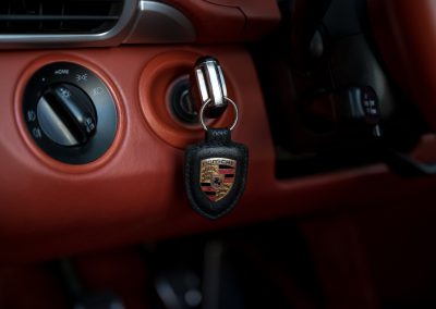 Porsche 997 Carrera S hangeschakelde Cabriolet Basaltschwarz metallic Car Service Visser Gespecialiseerd in Porsche Hilversum