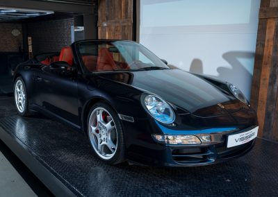 Porsche 997 Carrera S hangeschakelde Cabriolet Basaltschwarz metallic Car Service Visser Gespecialiseerd in Porsche Hilversum