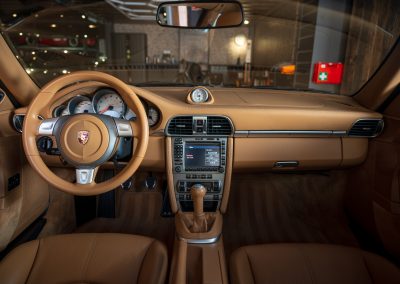 Porsche 997 Carrera S Coupe Arktissilber Handgeschakeld Car Service Visser Gespecialiseerd in Porsche Hilversum