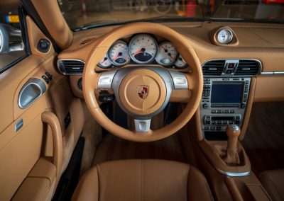 Porsche 997 Carrera S Coupe Arktissilber Handgeschakeld Car Service Visser Gespecialiseerd in Porsche Hilversum