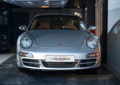 Porsche 997 Carrera S Coupe Arktissilber Handgeschakeld Car Service Visser Gespecialiseerd in Porsche Hilversum