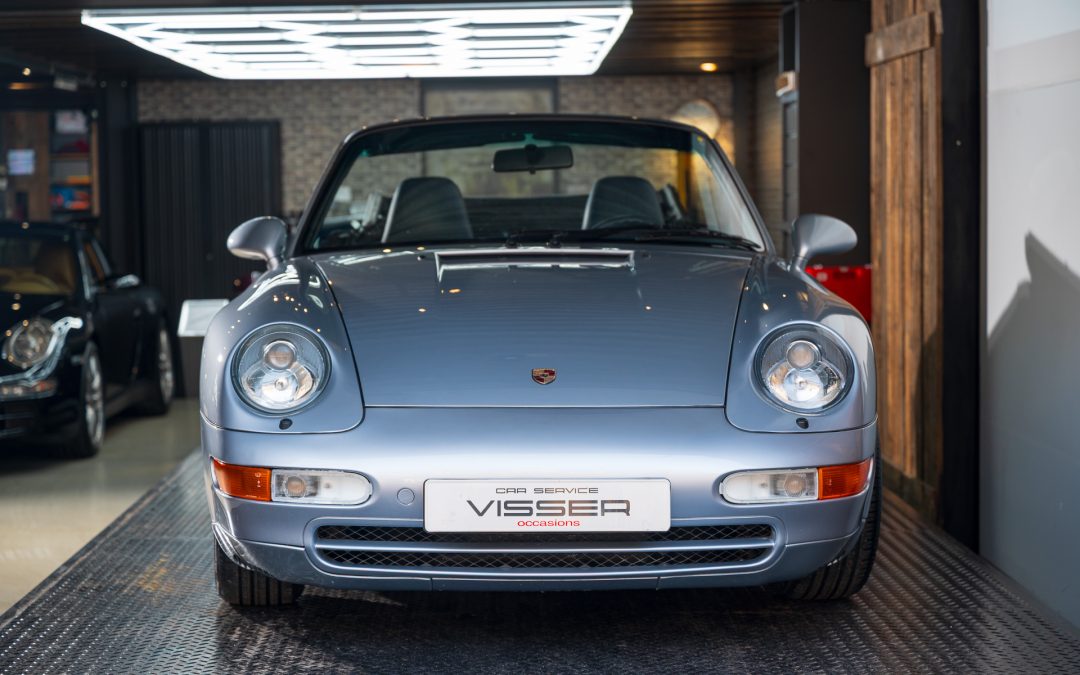 Porsche 993 Carrera Handgeschakeld Polarsilber-met Car Service Visser