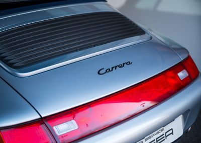 Porsche 993 Carrera Handgeschakeld Polarsilber-met Car Service Visser