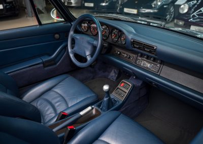 Porsche 993 Carrera Handgeschakeld Polarsilber-met Car Service Visser
