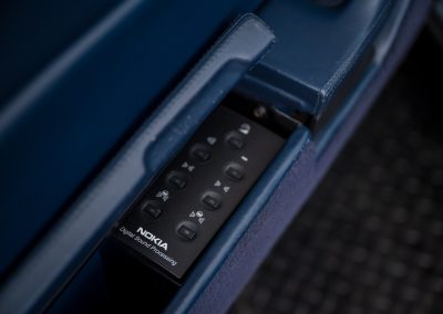Porsche 993 Carrera Handgeschakeld Polarsilber-met Car Service Visser