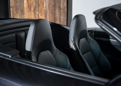 Porsche 991 Carrera 4S Cabriolet Basaltschwarz-metallic Car Service Visser