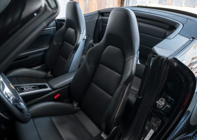 Porsche 991 Carrera 4S Cabriolet Basaltschwarz-metallic Car Service Visser