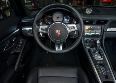 Porsche 991 Carrera 4S Cabriolet Basaltschwarz-metallic Car Service Visser