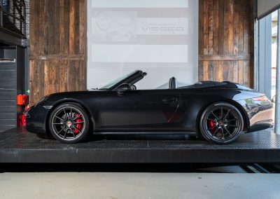 Porsche 991 Carrera 4S Cabriolet Basaltschwarz-metallic Car Service Visser