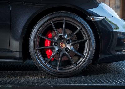 Porsche 991 Carrera 4S Cabriolet Basaltschwarz-metallic Car Service Visser