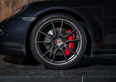 Porsche 991 Carrera 4S Cabriolet Basaltschwarz-metallic Car Service Visser