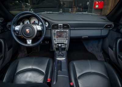 Porsche 997 Carrera S Cabrio Nachtblau-met Handgeschakeld Car Service Visser Porsche
