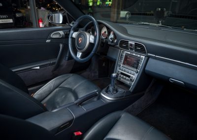 Porsche 997 Carrera S Cabrio Nachtblau-met Handgeschakeld Car Service Visser Porsche