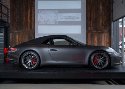 Porsche 991.2 C2 PDK Cabriolet Achatgrau-metallic Car Service Visser Porsche