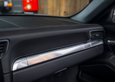 Porsche 991.2 C2 PDK Cabriolet Achatgrau-metallic Car Service Visser Porsche