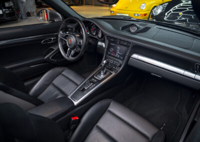 Porsche 991.2 C2 PDK Cabriolet Achatgrau-metallic Car Service Visser Porsche