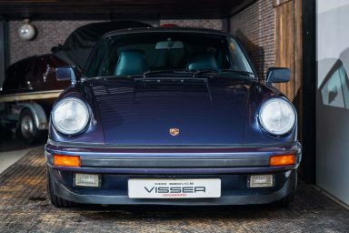 Verkochte Porsches 71 PORSCHE 911 3.2 PRUISSISCH BLAUW HANDGESCHAKELD CAR SERVICE VISSER GESPECIALISEERD IN PORSCHE HILVERSUM
