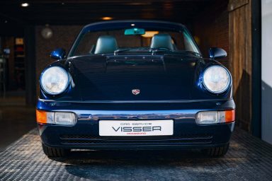Verkochte Porsches 58 Porsche 964 Carrera 4 cabriolet nachtblauw handgeschakeld Car Service Visser Gespecialiseerd in Porsche Hilversum