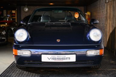 Verkochte Porsches 50 Porsche 964 Carrera 2 Handgeschakelde Cabriolet Nachtblau-metallic Car Service Visser Gespecialiseerd in Porsche Hilversum