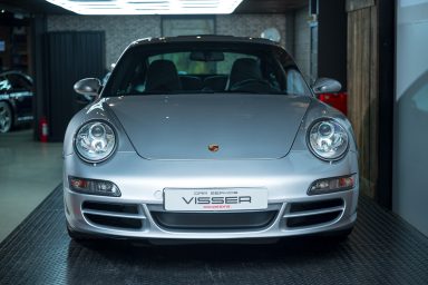 Porsche 997 Carrera S handgeschakelde Coupe Arktissilber metallic Car Service Visser Gespecialiseerd in Porsche Hilversum Porsche 997 Carrera S handgeschakelde Coupe Arktissilber metallic Car Service Visser Gespecialiseerd in Porsche Hilversum